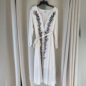 EUC, Baltic born dress, beautiful embroidery detail, worn once